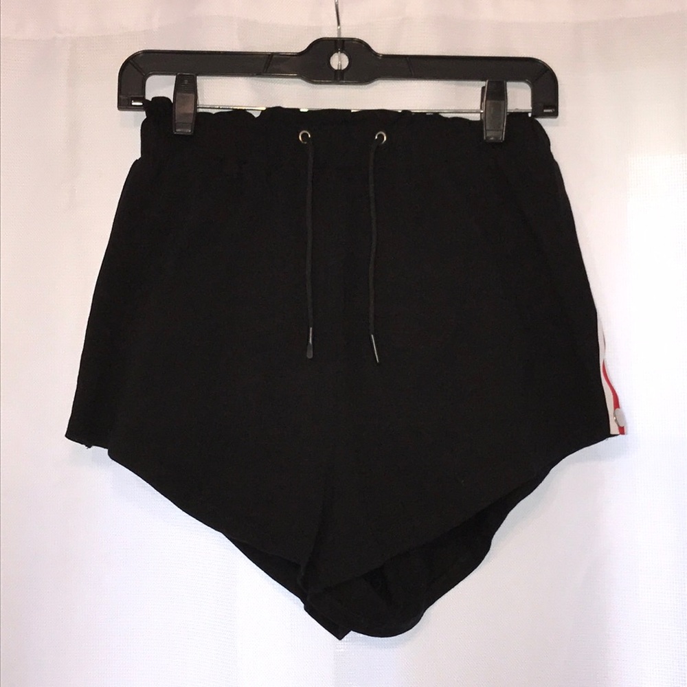 SEEK -the label/BLACK SHORTS/ RED & WHITE STRIPES